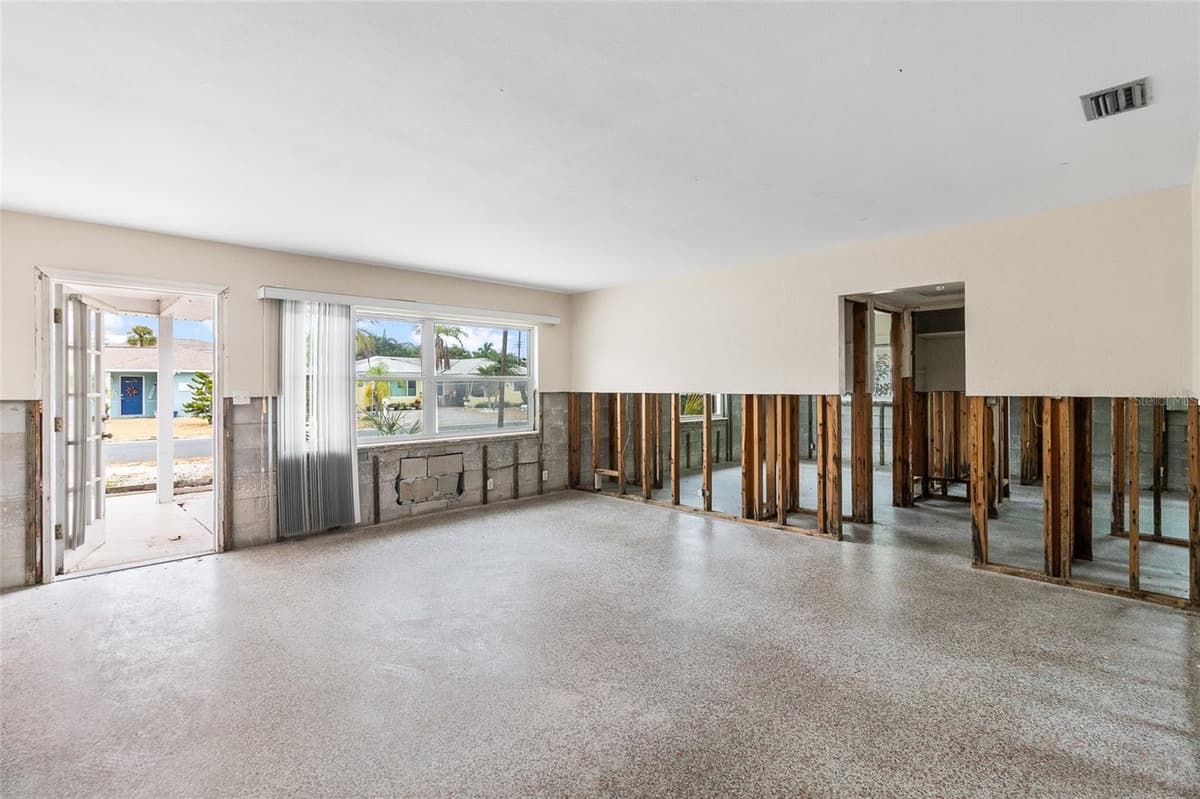 158 LIDO DRIVE — photo 13 of 64