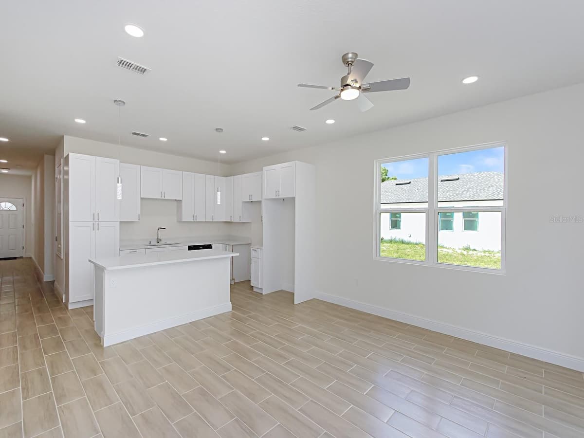 1216 POMEGRANITE AVENUE — photo 3 of 21