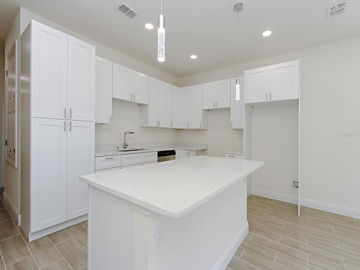 1216 POMEGRANITE AVENUE — photo 8 of 21