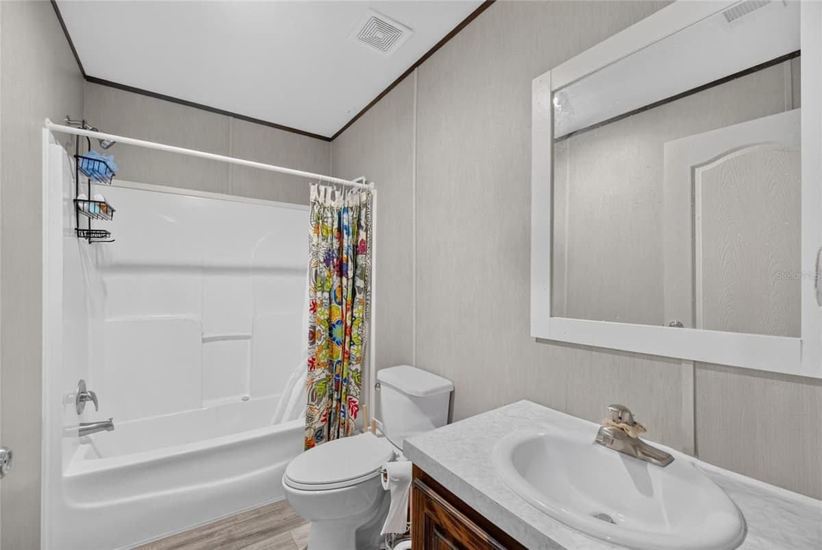 259 OAK STREET — photo 18 of 23