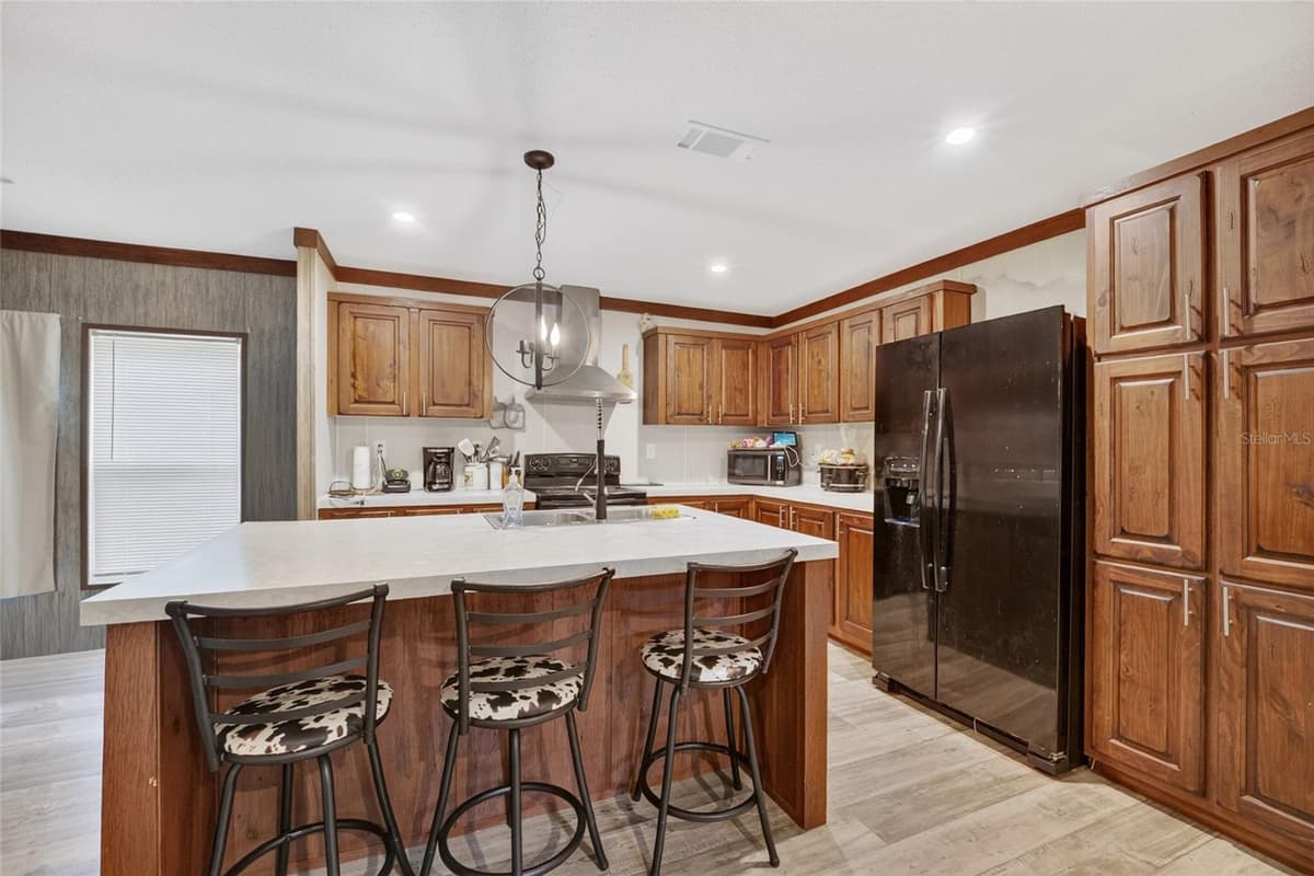 259 OAK STREET — photo 6 of 23