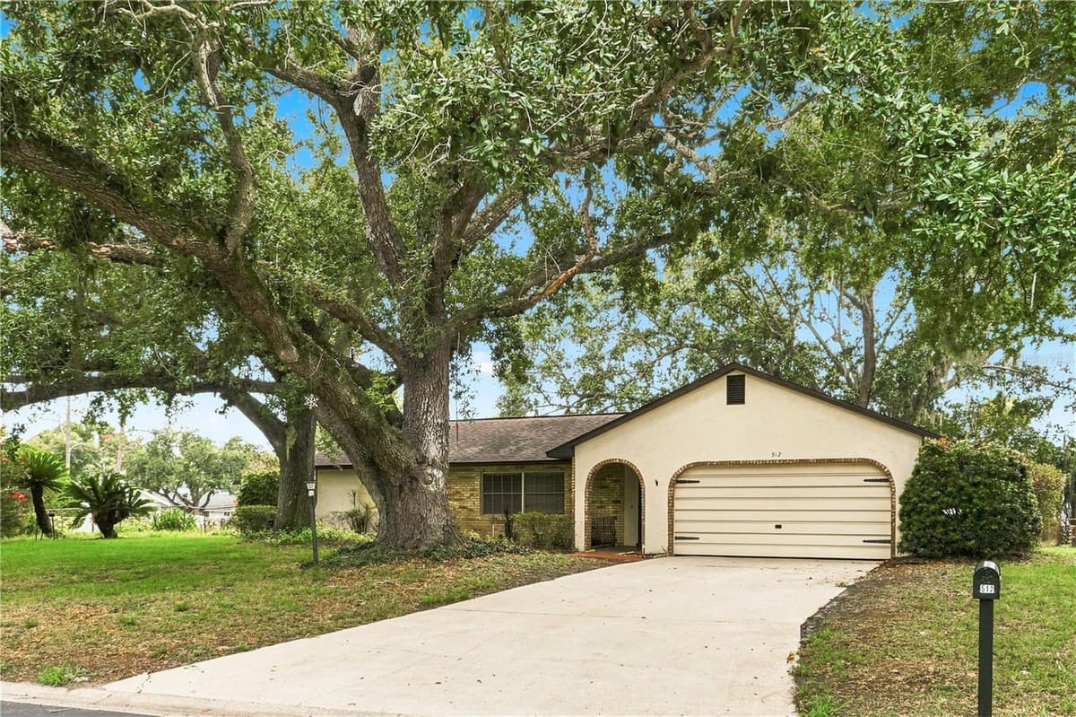 512 PONDEROSA DRIVE — photo 2 of 28