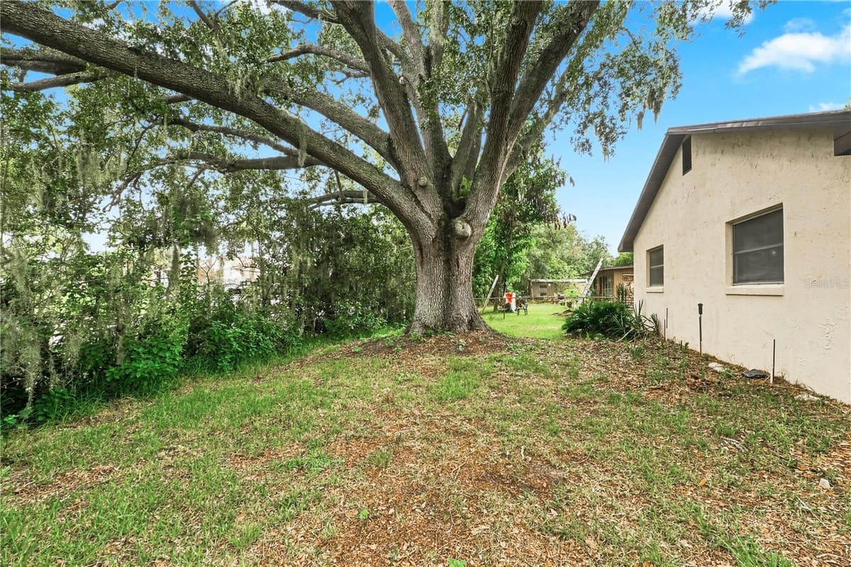 512 PONDEROSA DRIVE — photo 24 of 28