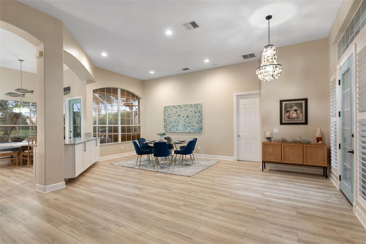10 VILLAGE PARKWAY — photo 8 of 100