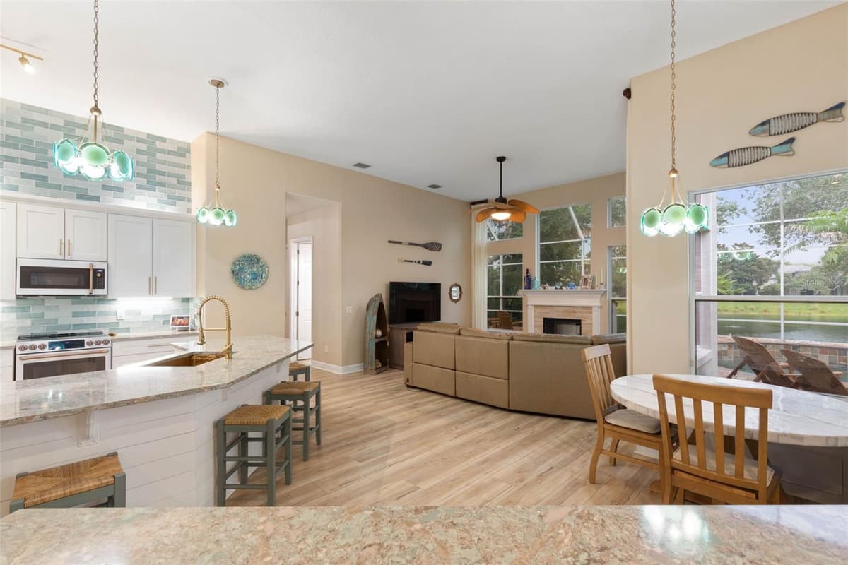 10 VILLAGE PARKWAY — photo 14 of 100