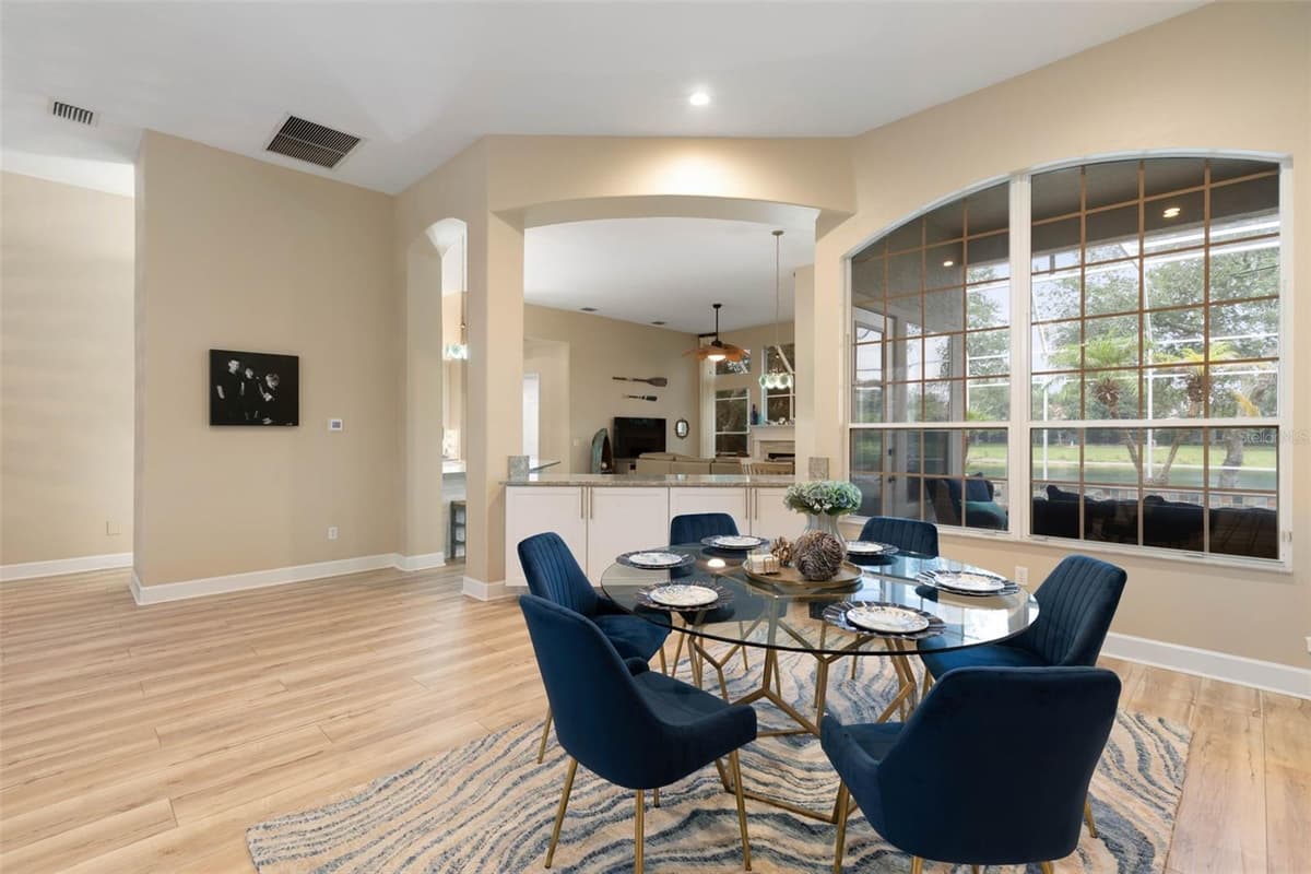 10 VILLAGE PARKWAY — photo 13 of 100