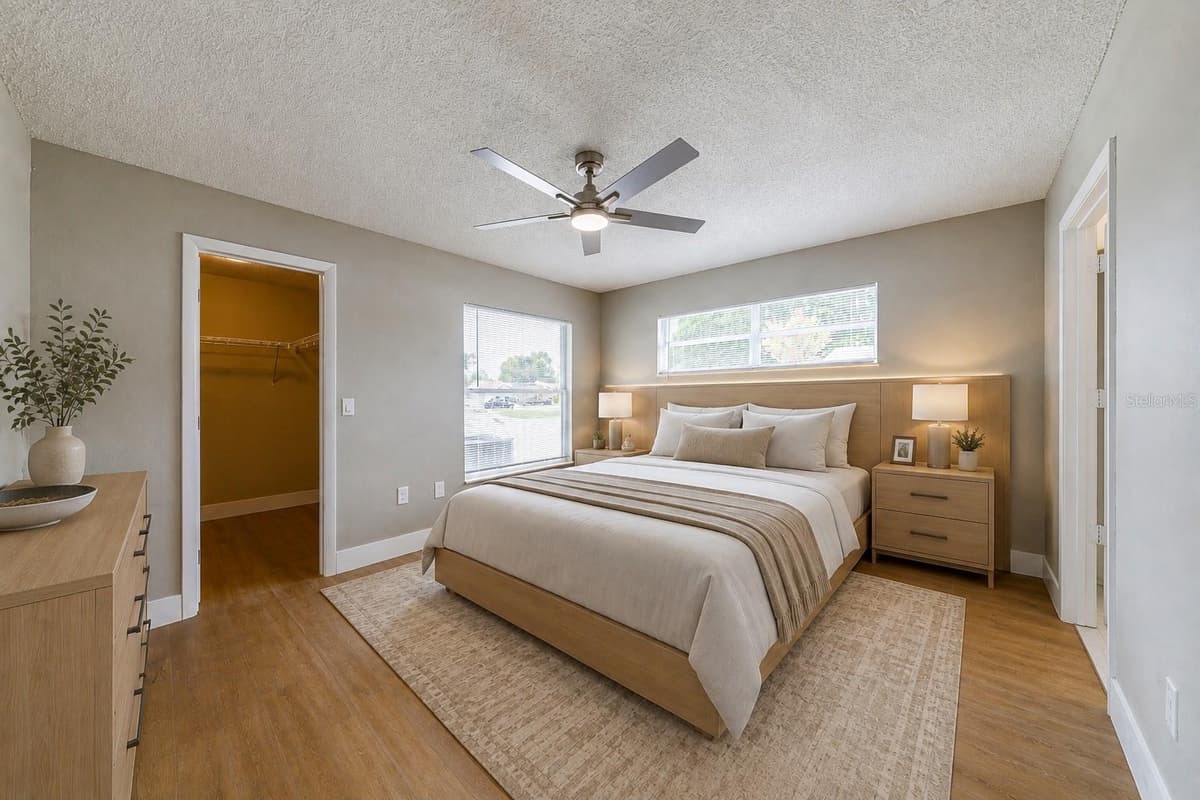 1100 CALANDA AVENUE — photo 16 of 39