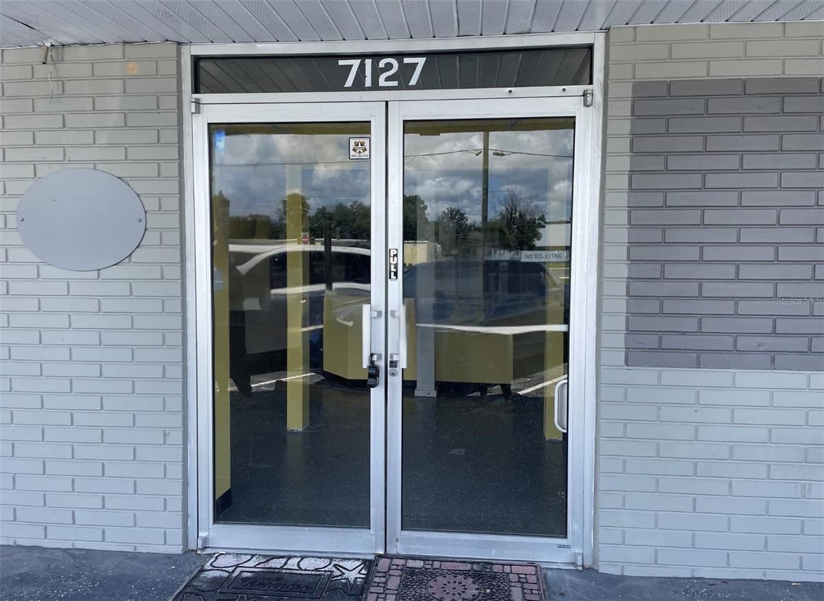 7127 US HIGHWAY 19 — photo 2 of 18