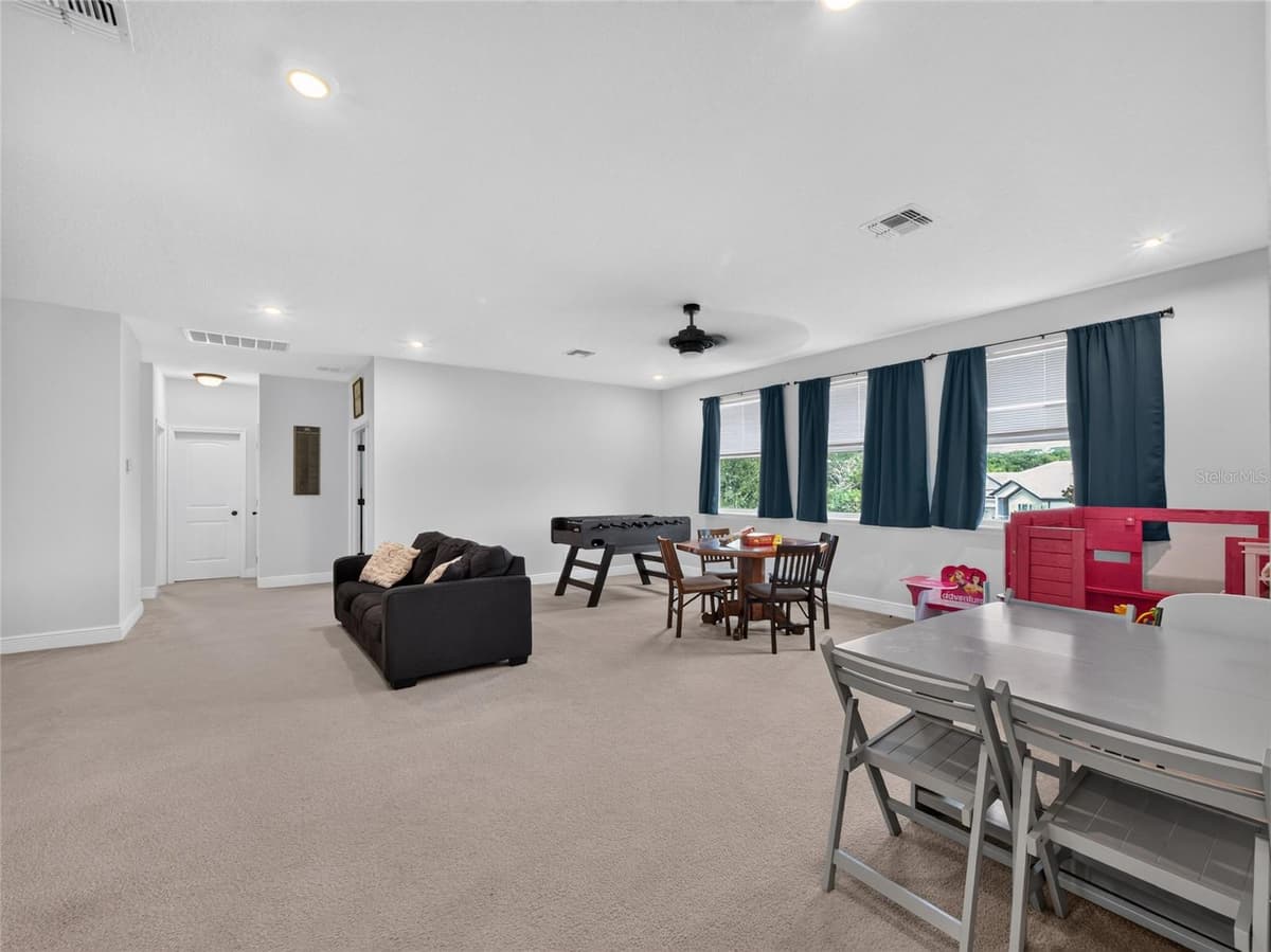 659 RED HAVEN LANE — photo 39 of 65