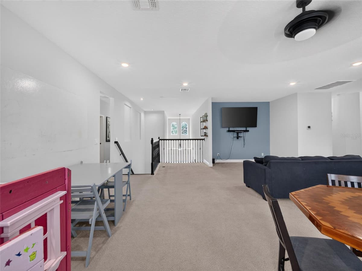 659 RED HAVEN LANE — photo 37 of 65