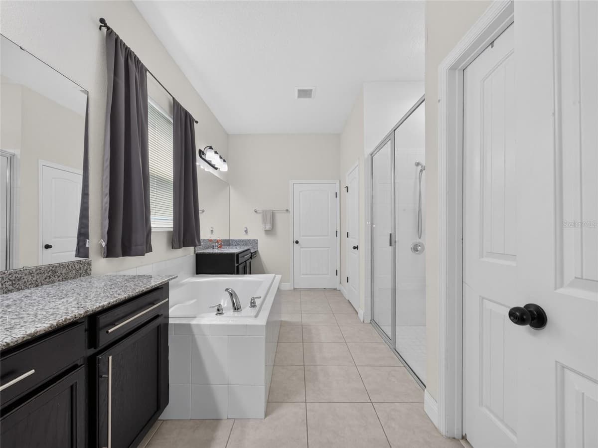 659 RED HAVEN LANE — photo 30 of 65