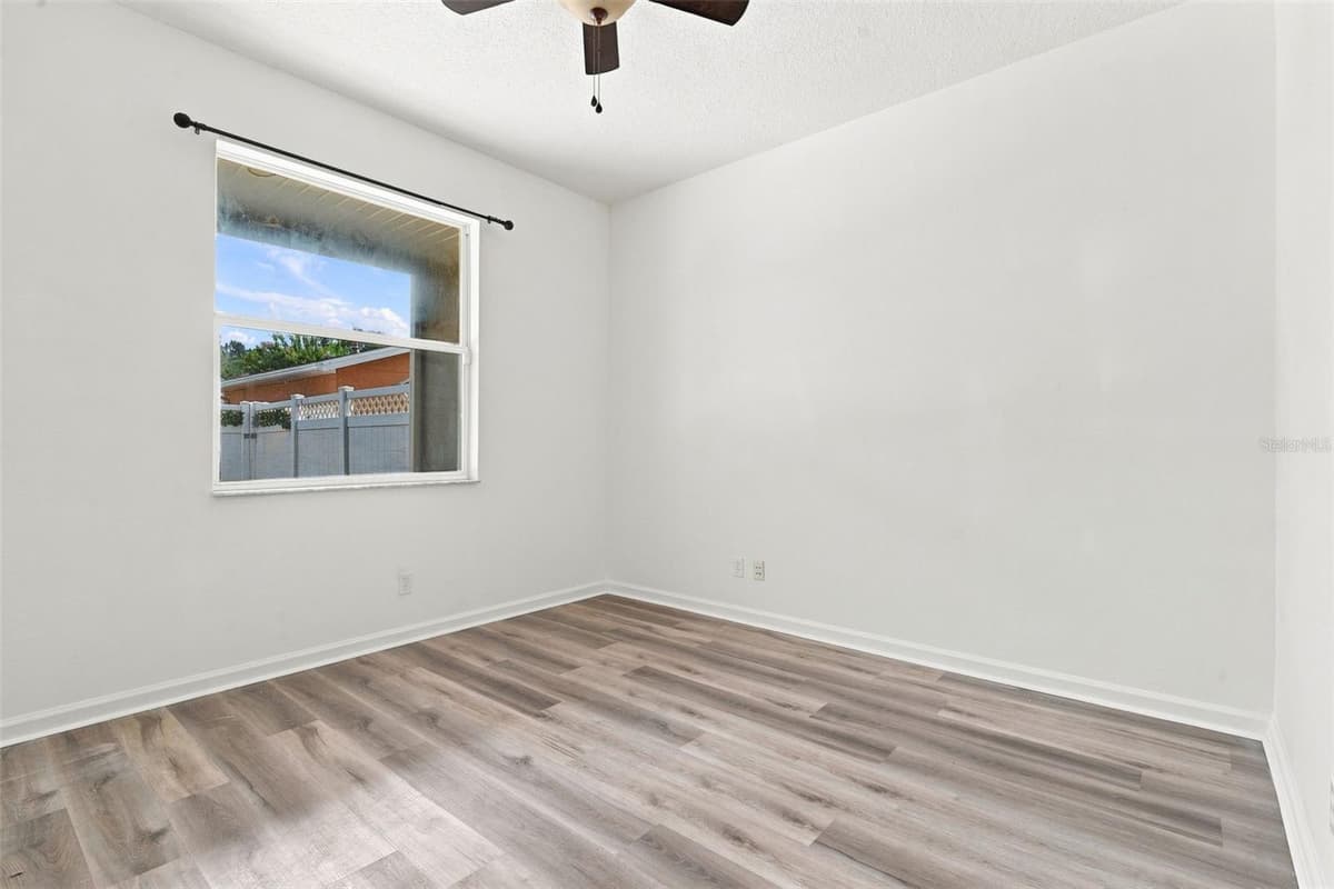 809 WYNBROOK LANE — photo 13 of 46
