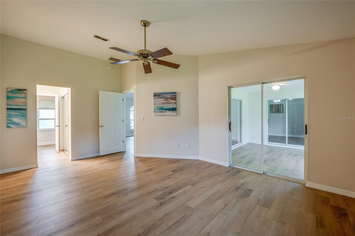 5450 LANDIS AVENUE — photo 18 of 35