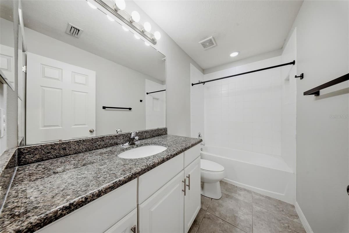 7910 EVERGREEN CREEK COURT — photo 21 of 35