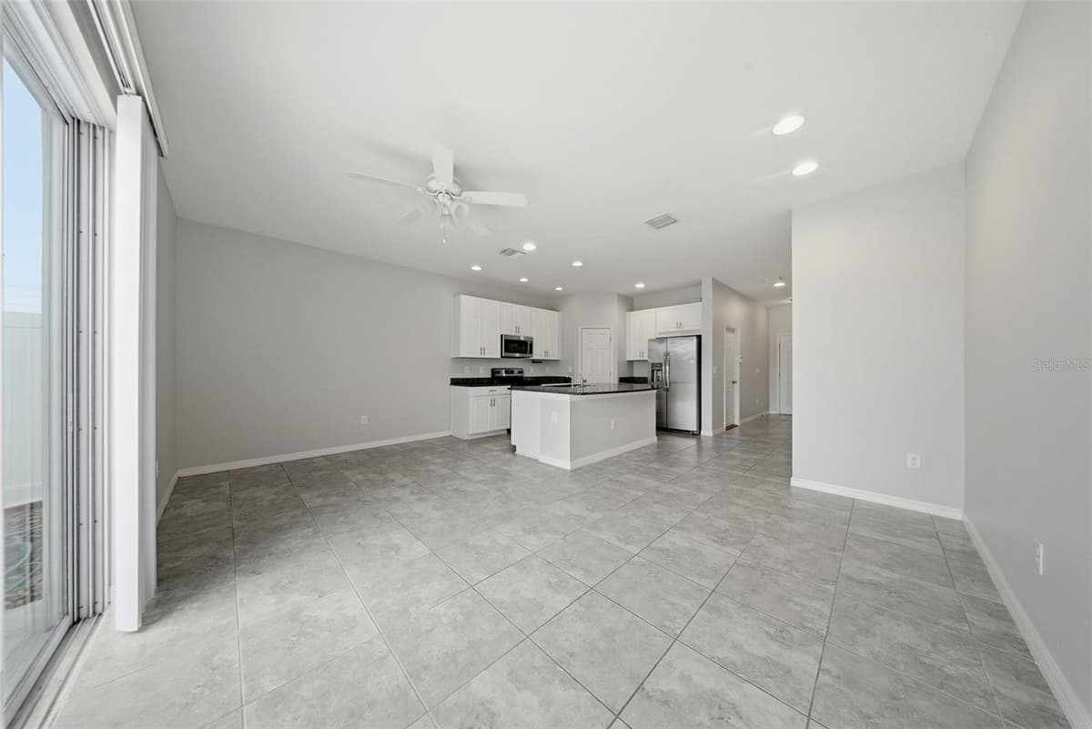 7910 EVERGREEN CREEK COURT — photo 7 of 35