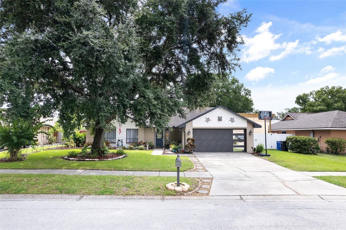 15747 SCRIMSHAW DRIVE — photo 31 of 38