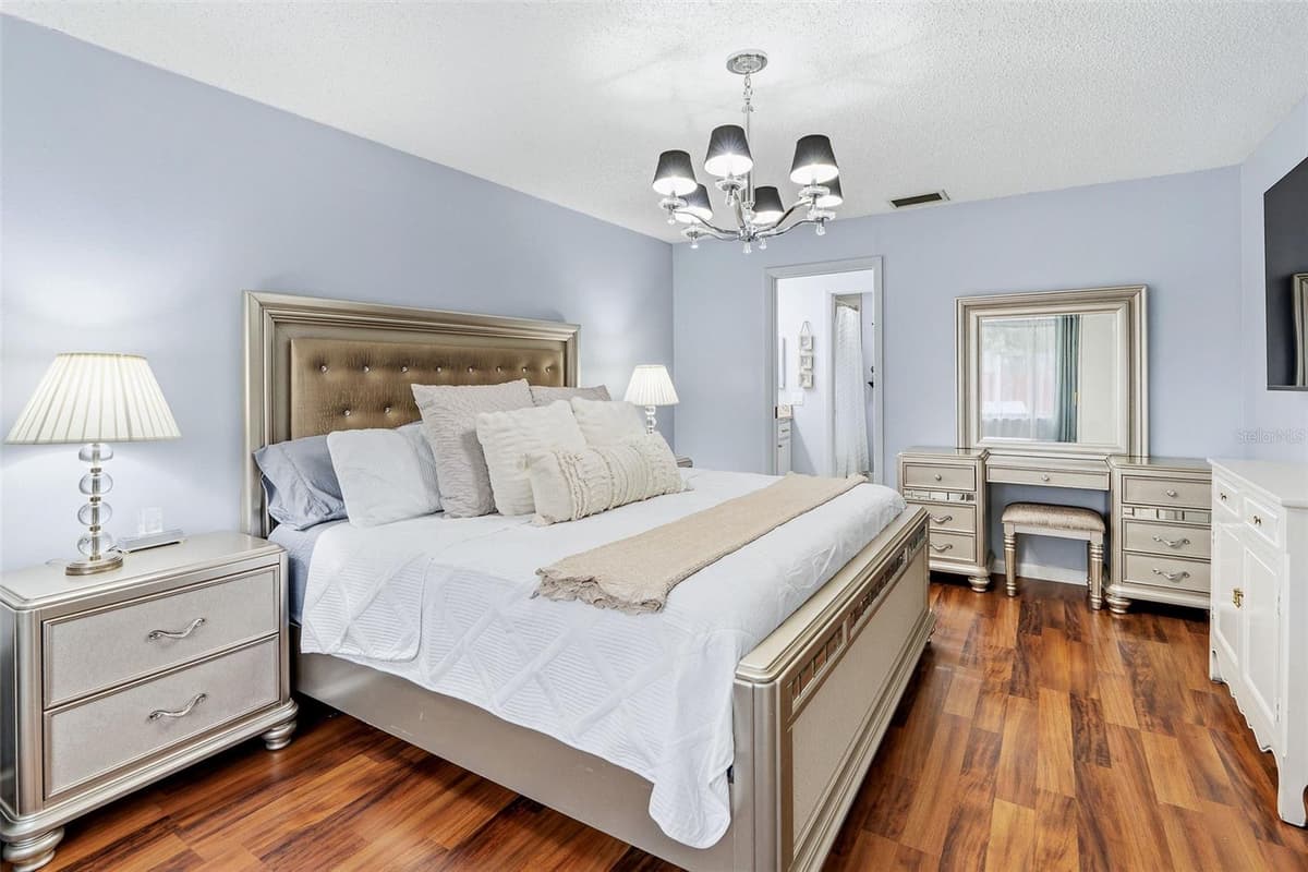 15747 SCRIMSHAW DRIVE — photo 19 of 38