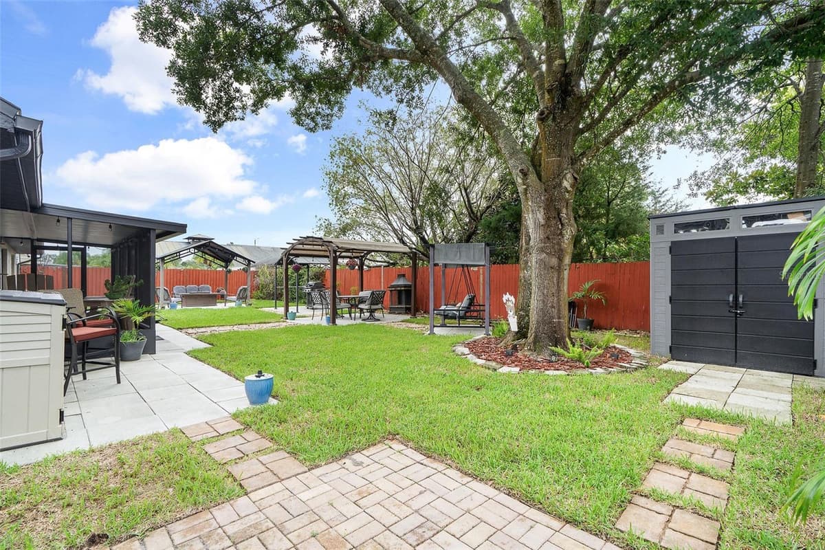 15747 SCRIMSHAW DRIVE — photo 28 of 38