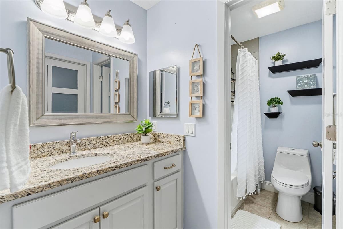 15747 SCRIMSHAW DRIVE — photo 21 of 38