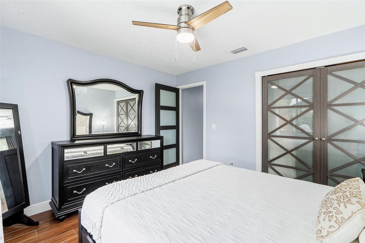 15747 SCRIMSHAW DRIVE — photo 23 of 38