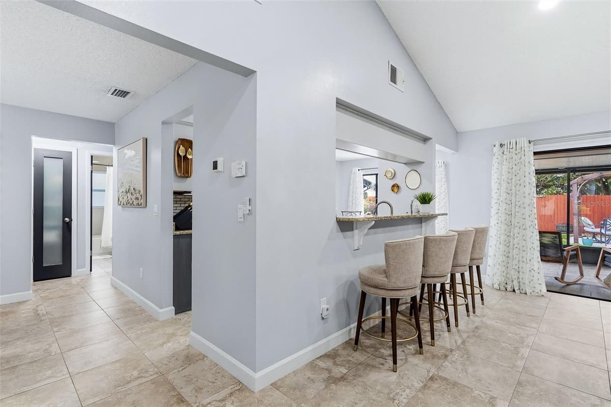 15747 SCRIMSHAW DRIVE — photo 9 of 38