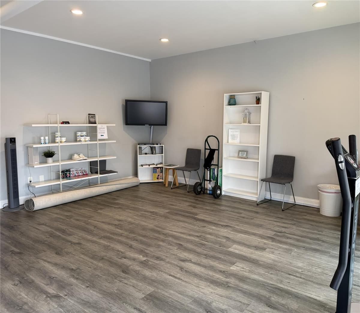 821 COURT STREET — photo 9 of 13