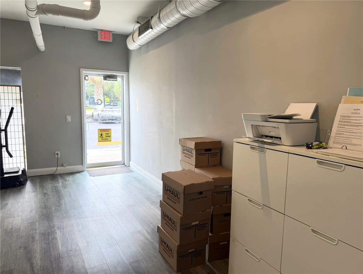 821 COURT STREET — photo 7 of 13