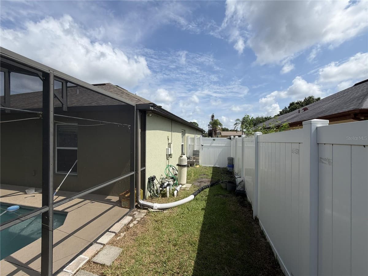 426 BAR COURT — photo 18 of 44