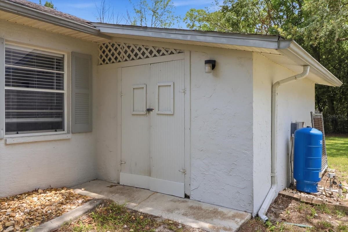 4179 WINDING OAKS DRIVE — photo 37 of 45