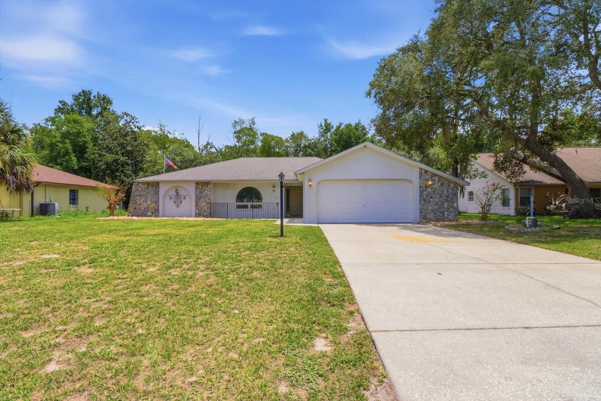 4179 WINDING OAKS DRIVE — photo 42 of 45