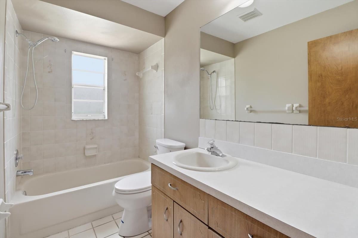 4179 WINDING OAKS DRIVE — photo 25 of 45