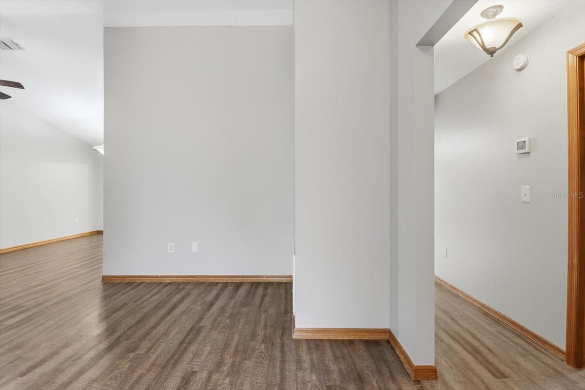 4179 WINDING OAKS DRIVE — photo 9 of 45