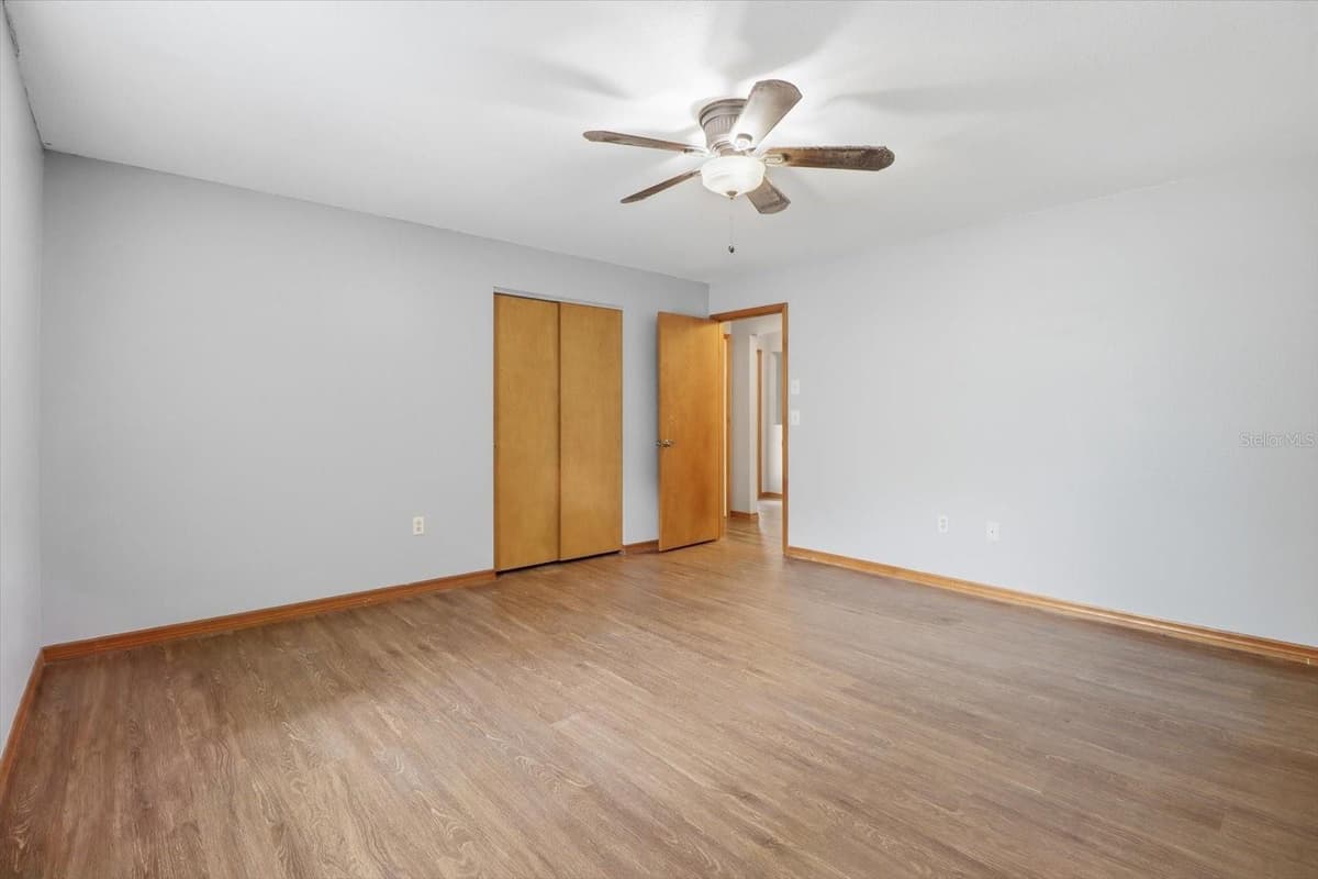 4179 WINDING OAKS DRIVE — photo 18 of 45