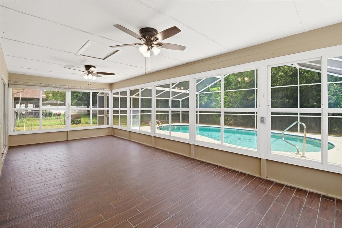 4179 WINDING OAKS DRIVE — photo 7 of 45