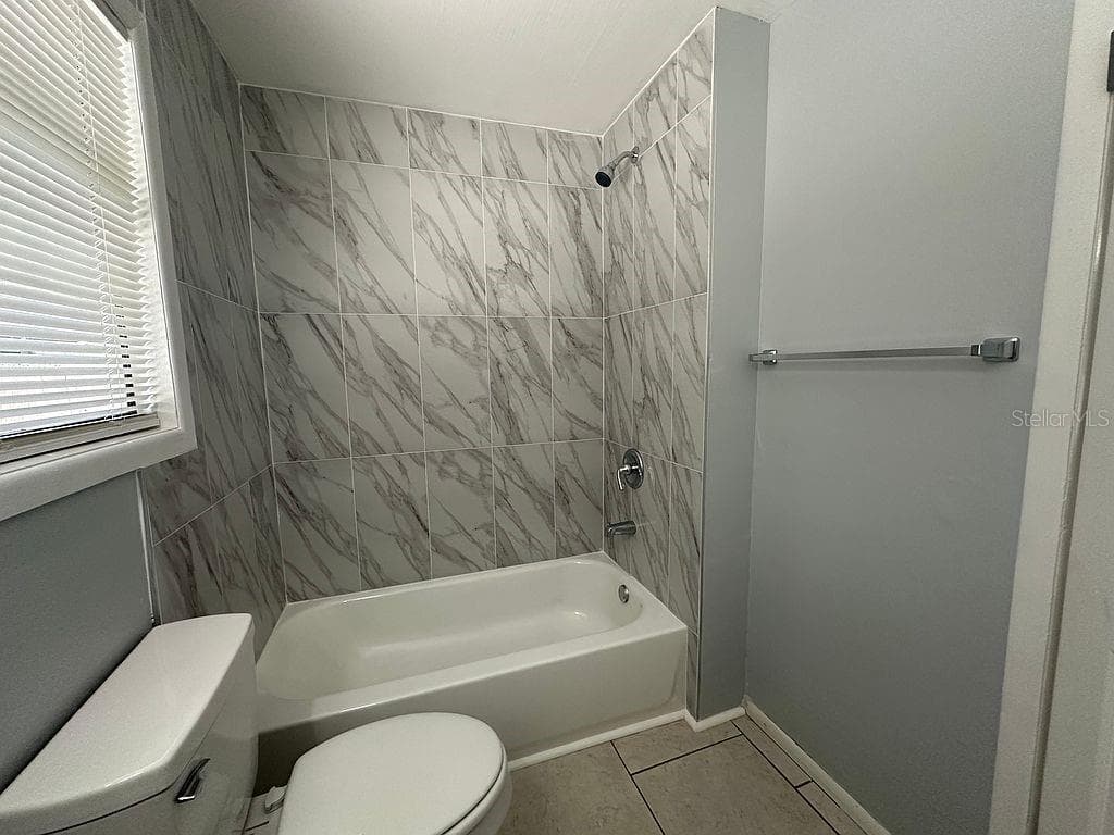 2404 52ND AVENUE DRIVE — photo 34 of 35