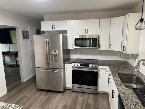 2404 52ND AVENUE DRIVE — photo 5 of 35