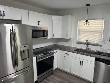 2404 52ND AVENUE DRIVE — photo 3 of 35