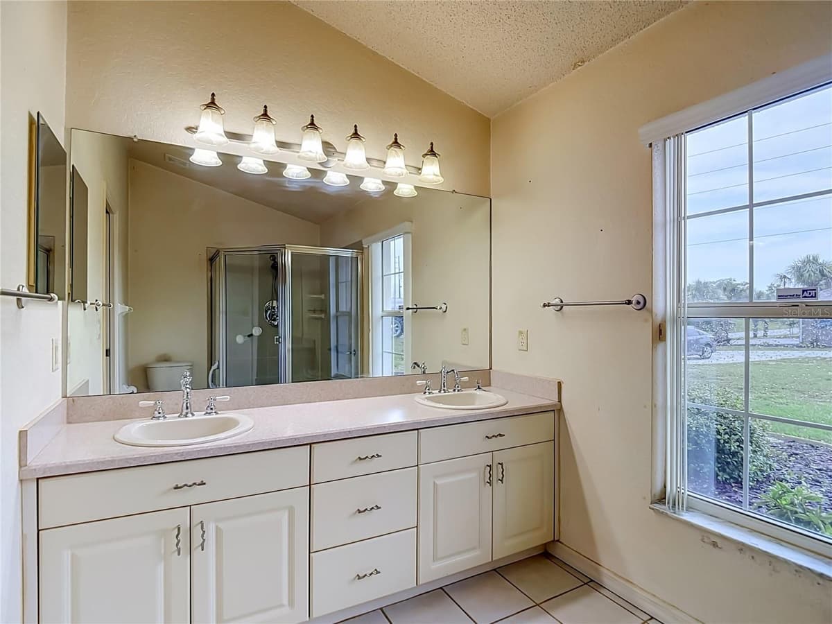 9590 ELGIN BOULEVARD — photo 37 of 71