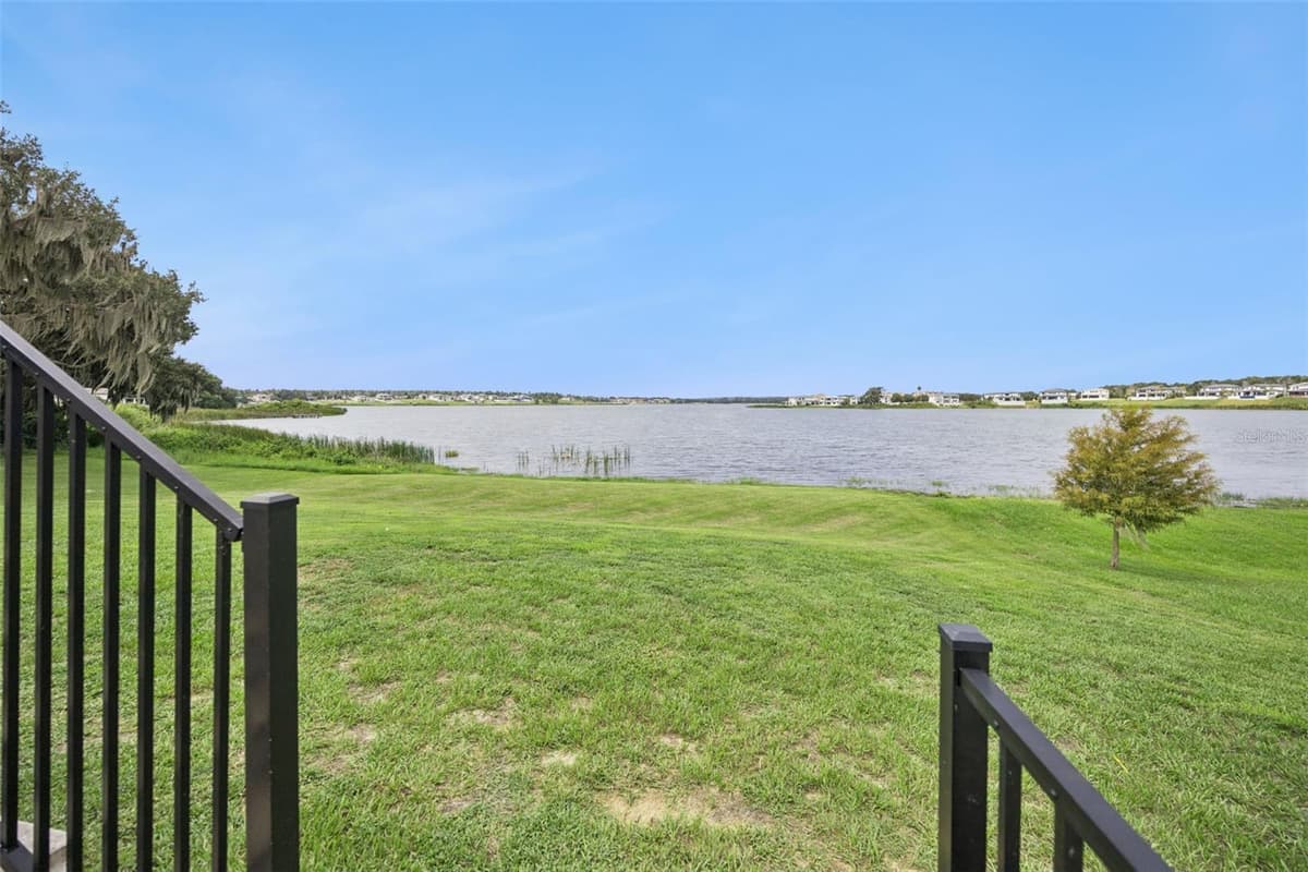 15421 PENDIO DRIVE — photo 48 of 60