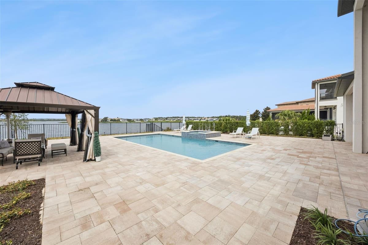 15421 PENDIO DRIVE — photo 43 of 60