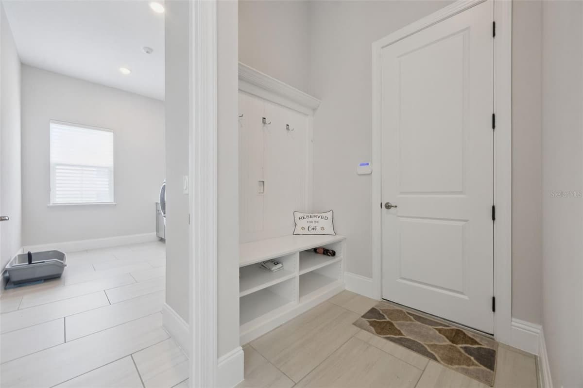 15421 PENDIO DRIVE — photo 39 of 60