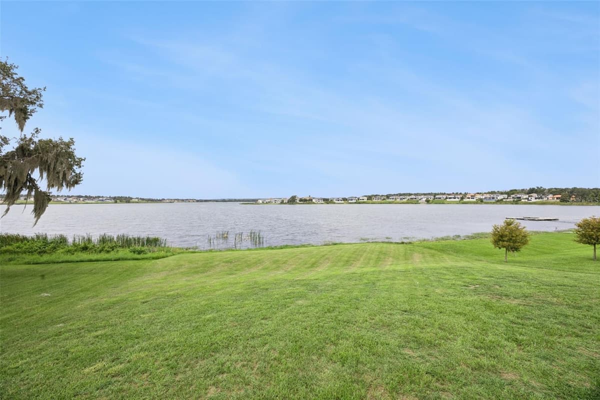 15421 PENDIO DRIVE — photo 49 of 60