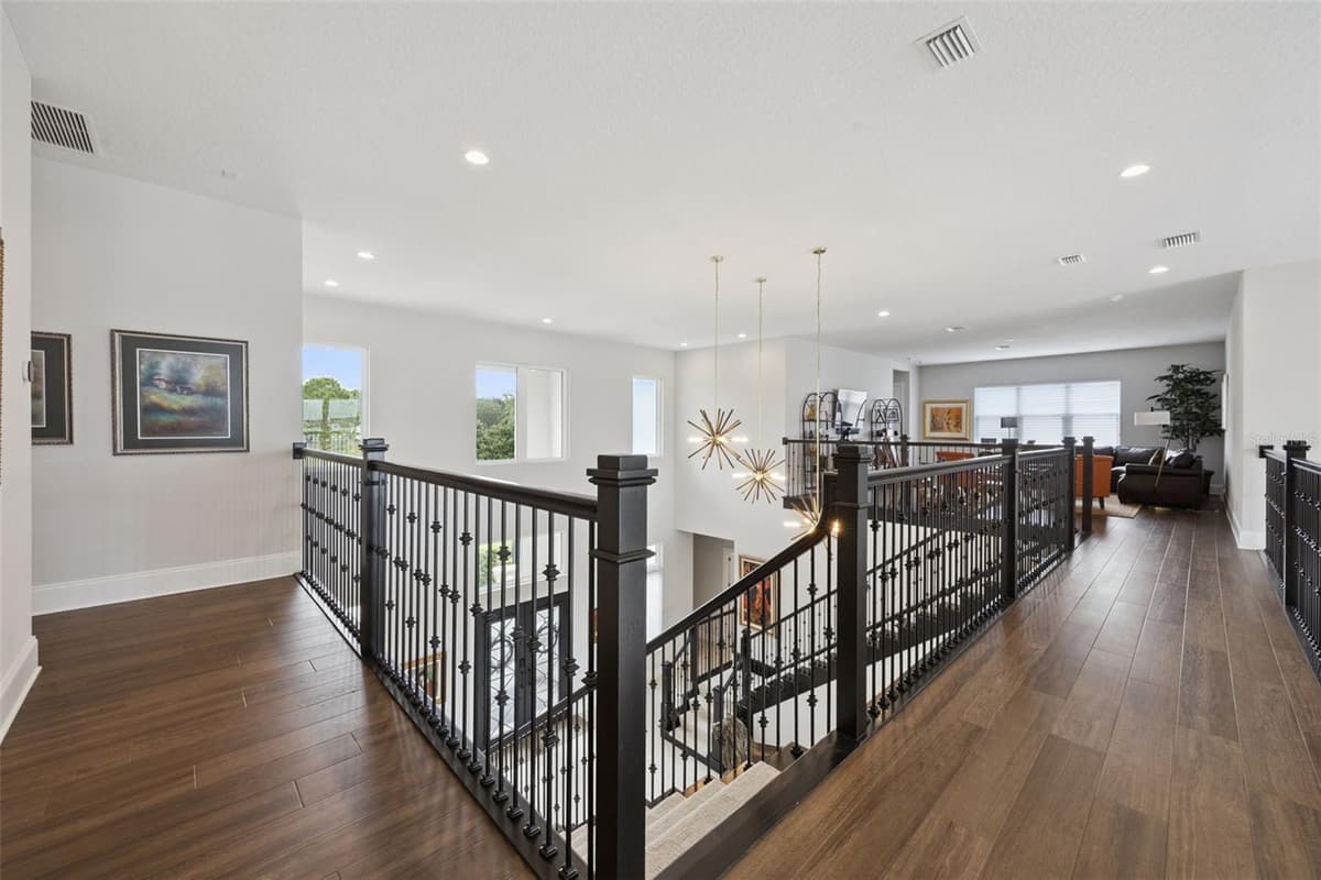 15421 PENDIO DRIVE — photo 30 of 60