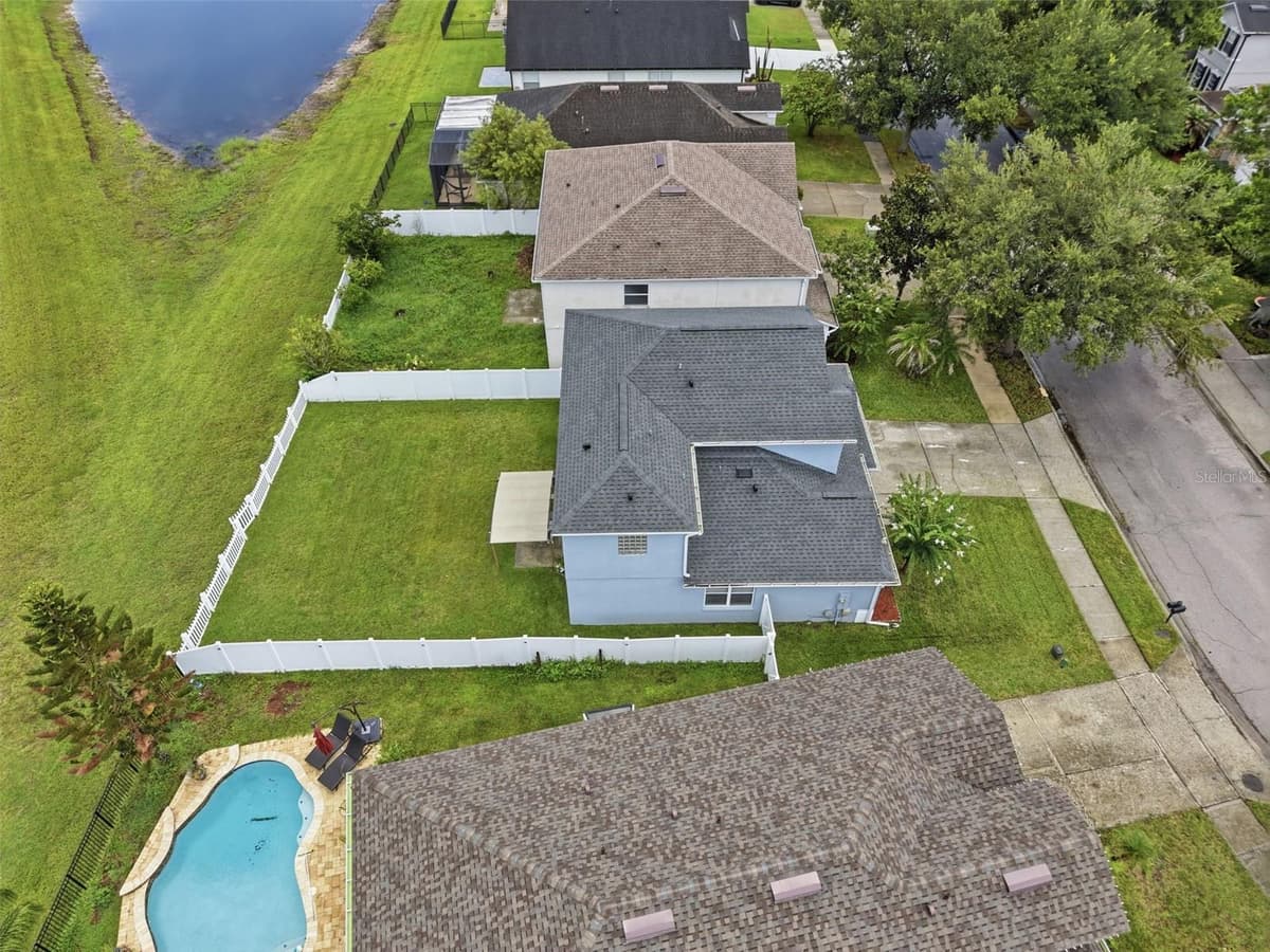 9773 BENNINGTON CHASE DRIVE — photo 36 of 39