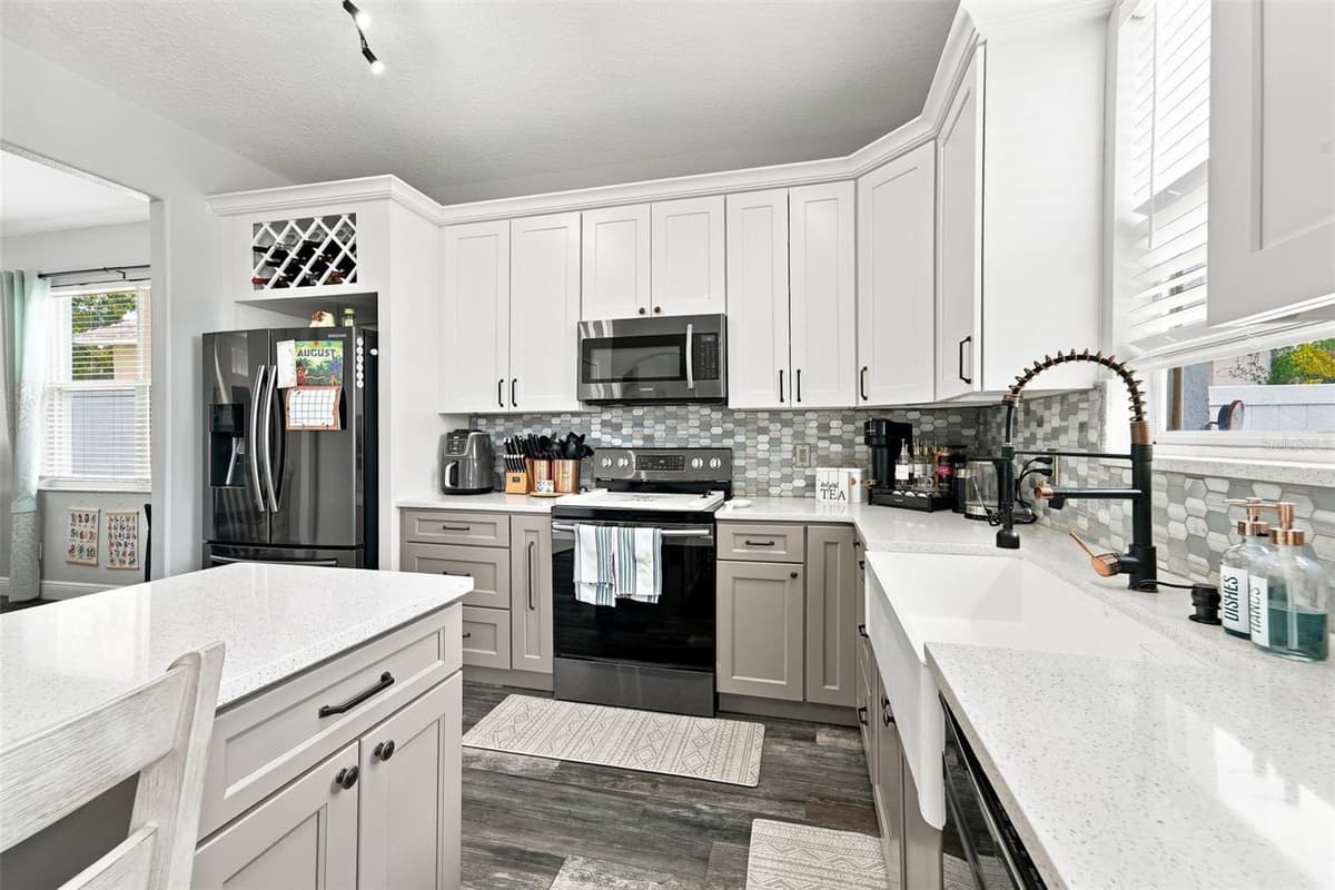 9773 BENNINGTON CHASE DRIVE — photo 10 of 39