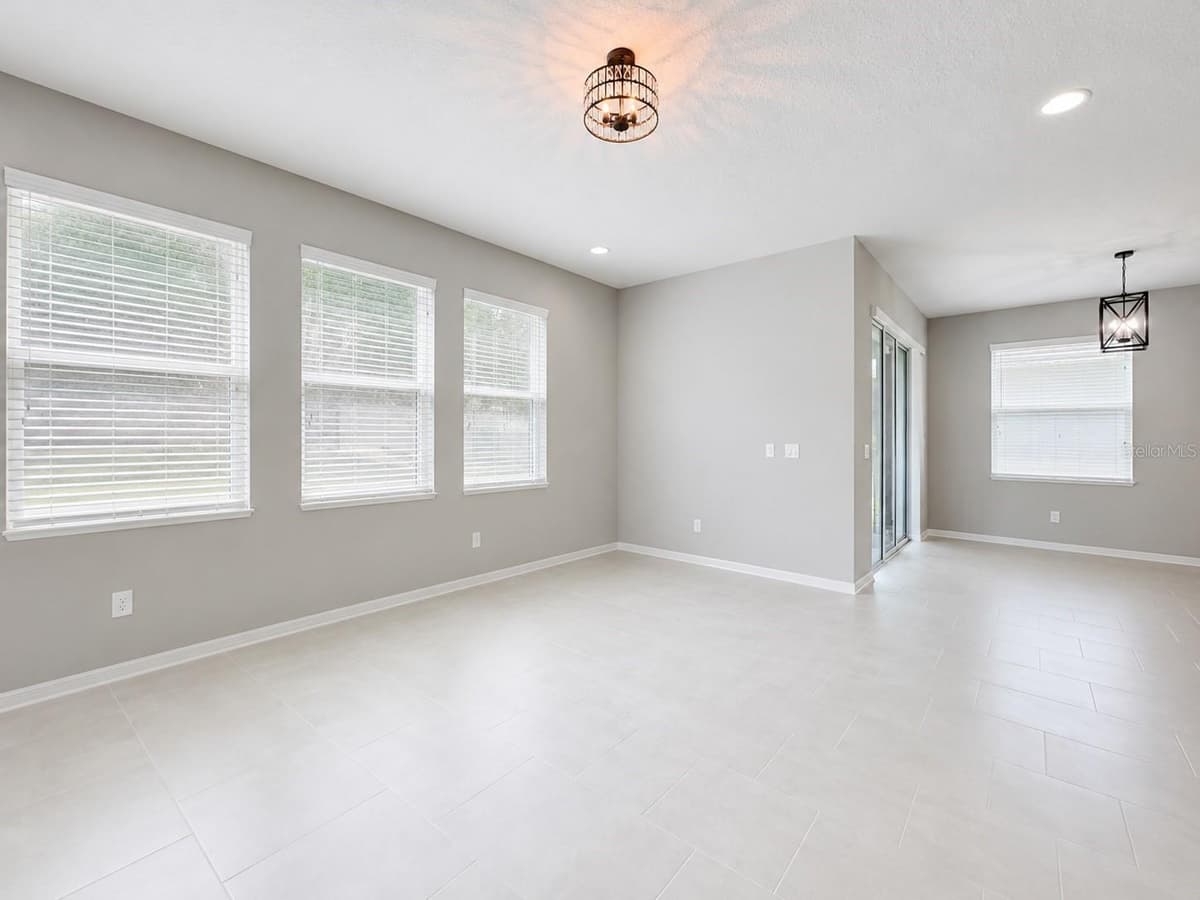 31920 GEOFF WAY — photo 21 of 60
