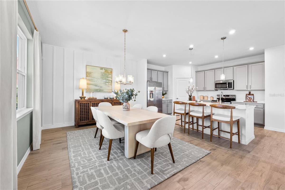 806 CASTLEFORD AVENUE — photo 12 of 49