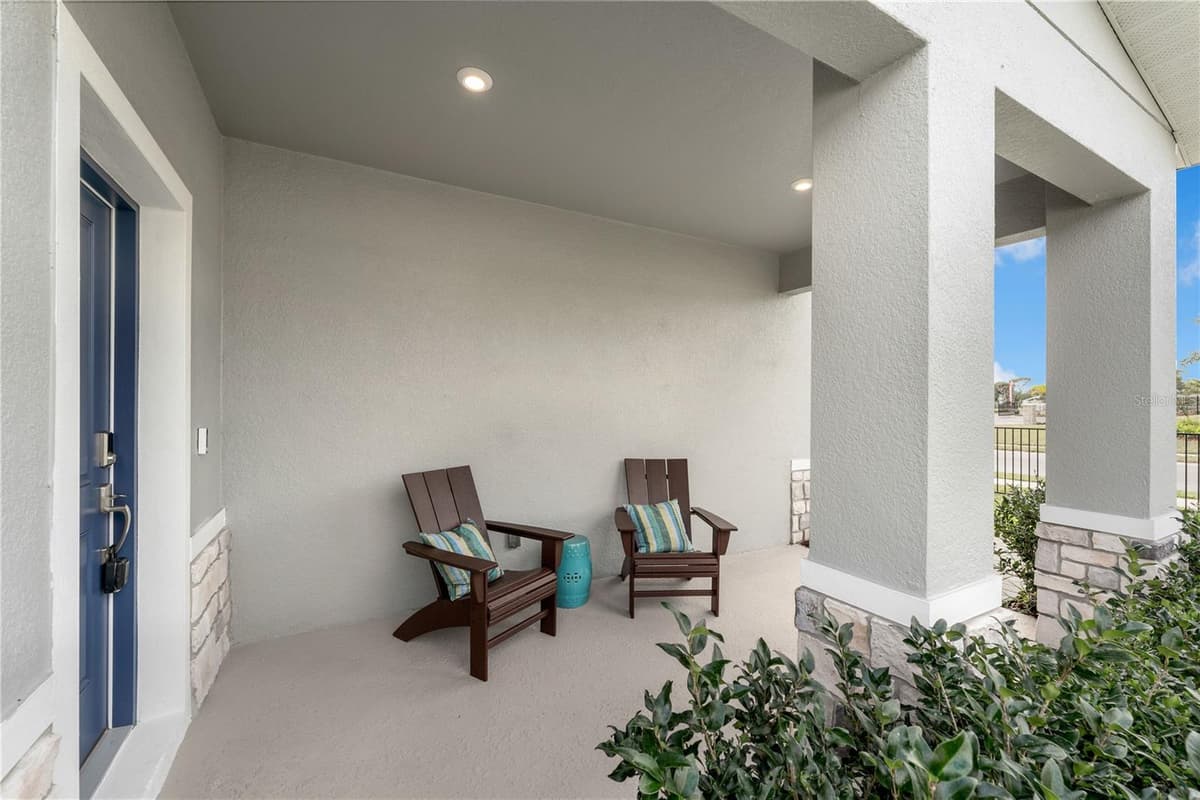 806 CASTLEFORD AVENUE — photo 43 of 49