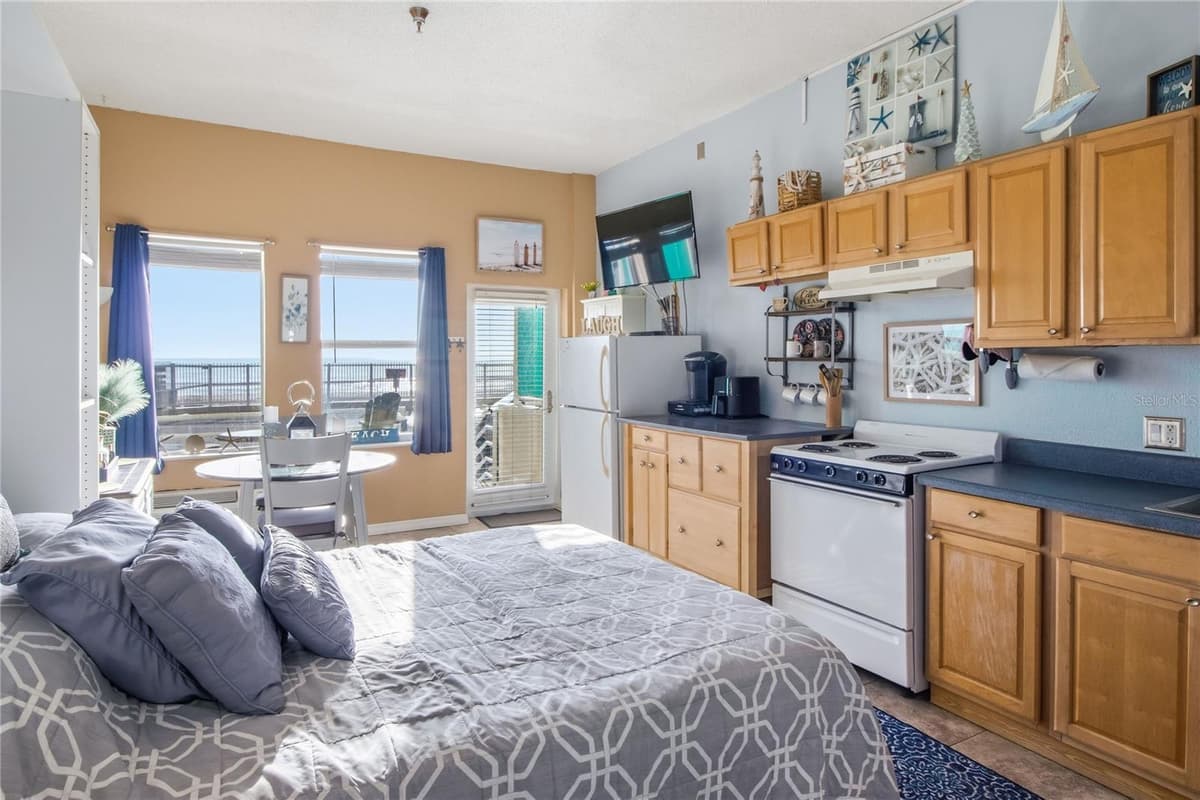 701 ATLANTIC AVENUE — photo 3 of 19