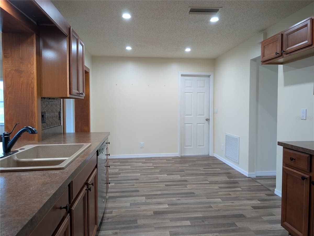 10188 45TH STREET — photo 31 of 60